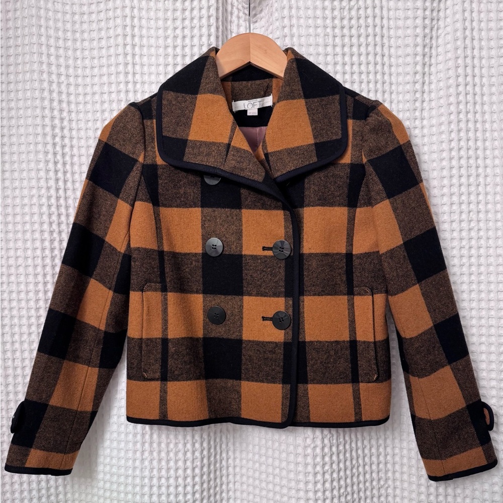 Ann Taylor LOFT Petite XS Buffalo Plaid Cropped Pea Coat. Great condition.